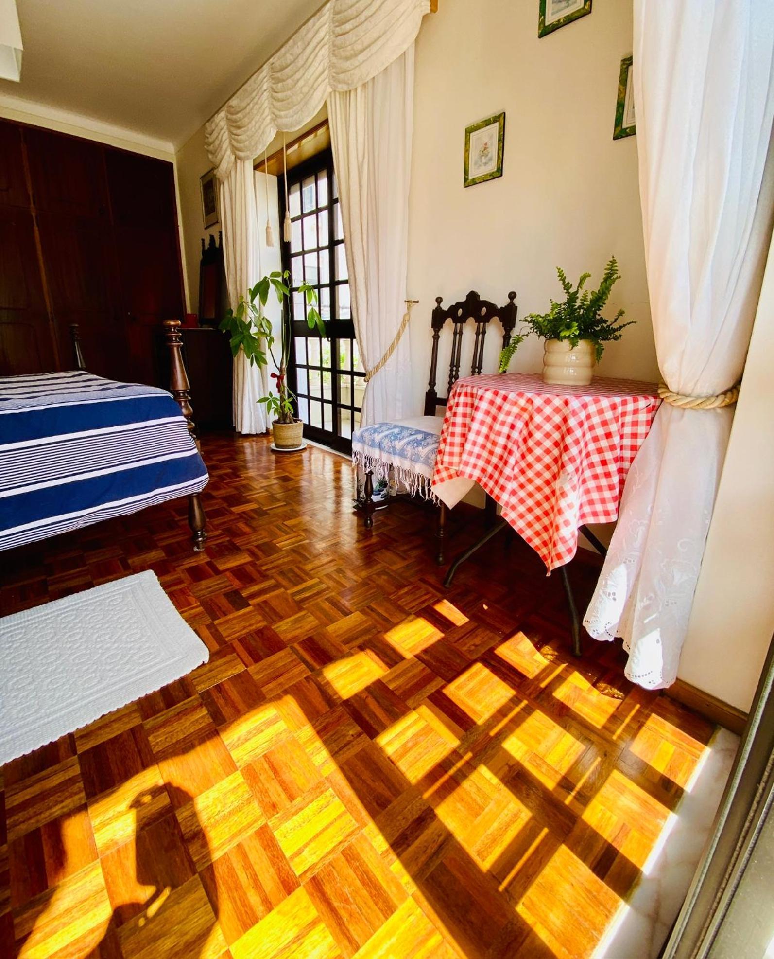 Spray B&B Sitio In Nazare, European Style Exterior photo